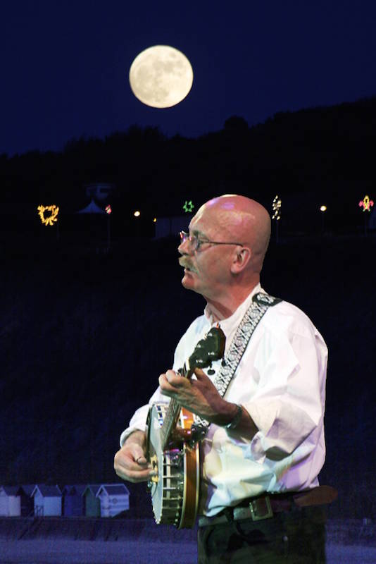 Fraser Nimmo live