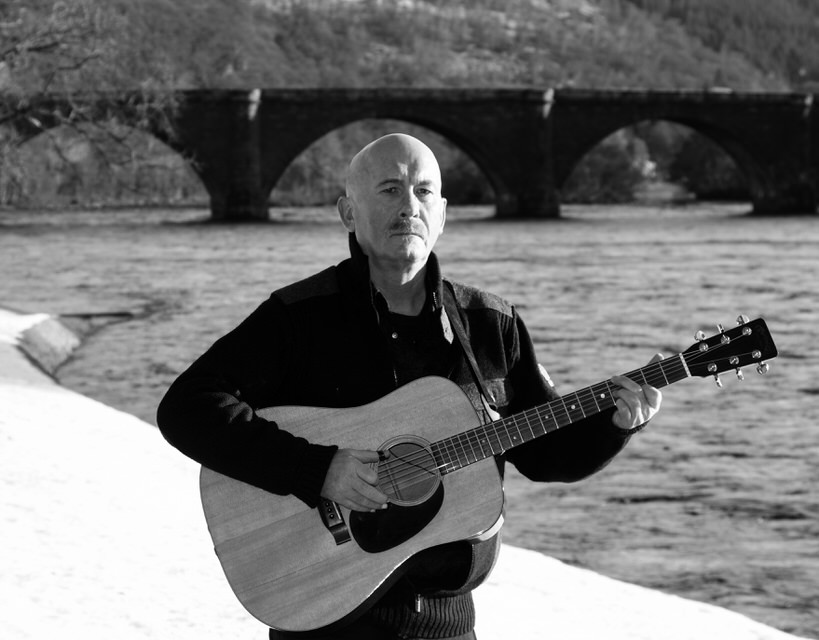 Fraser Nimmo and his favourite Martin guitar